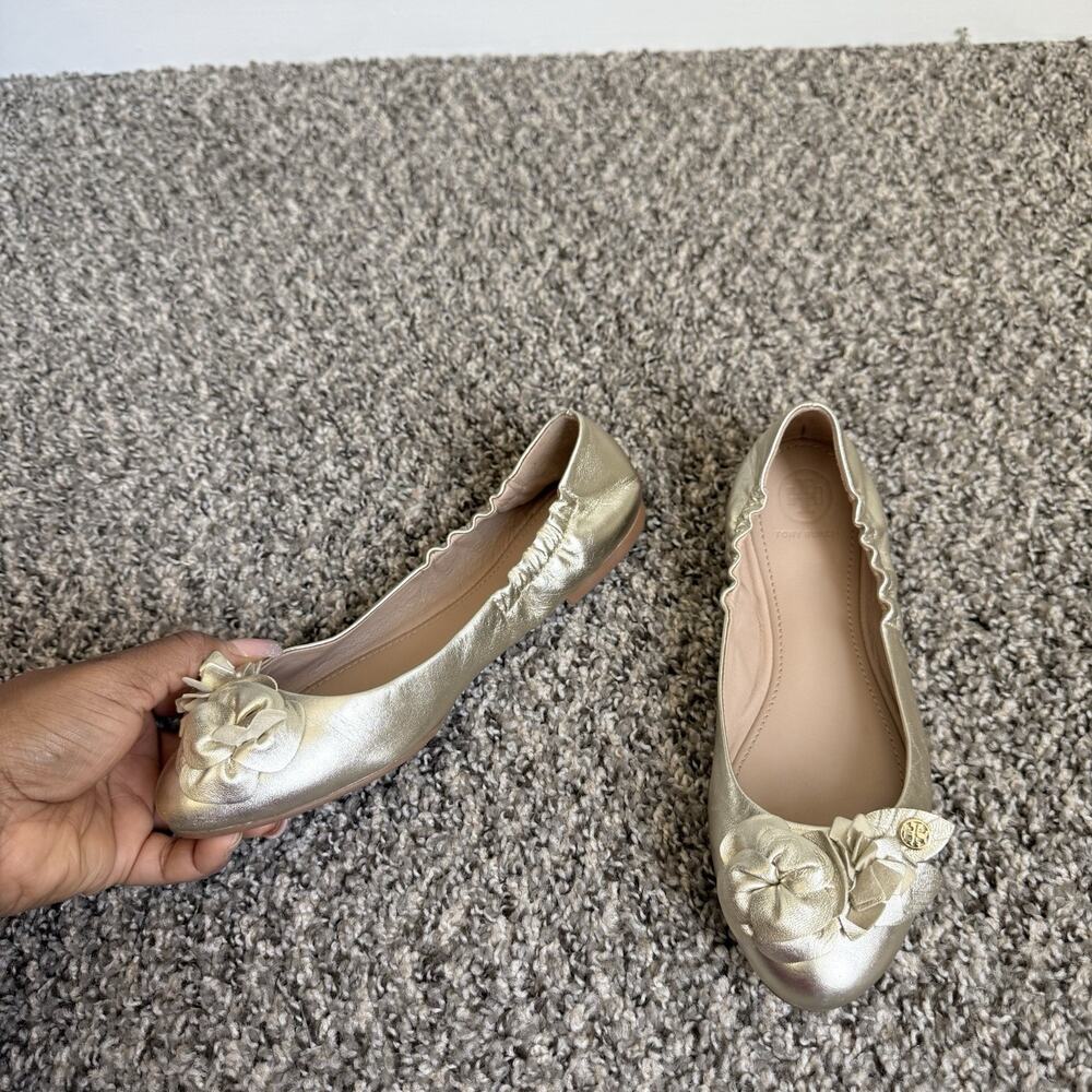 Tory Burch champagne Gold blossom Embellished Ballet Flats Women's Size 7 New - Picture 2 of 7